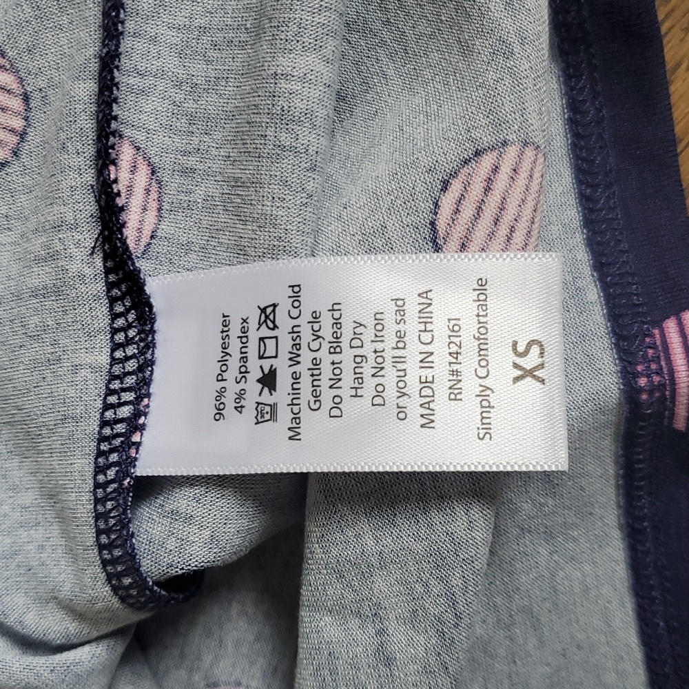 Versatile tee - Picture 3 of 5